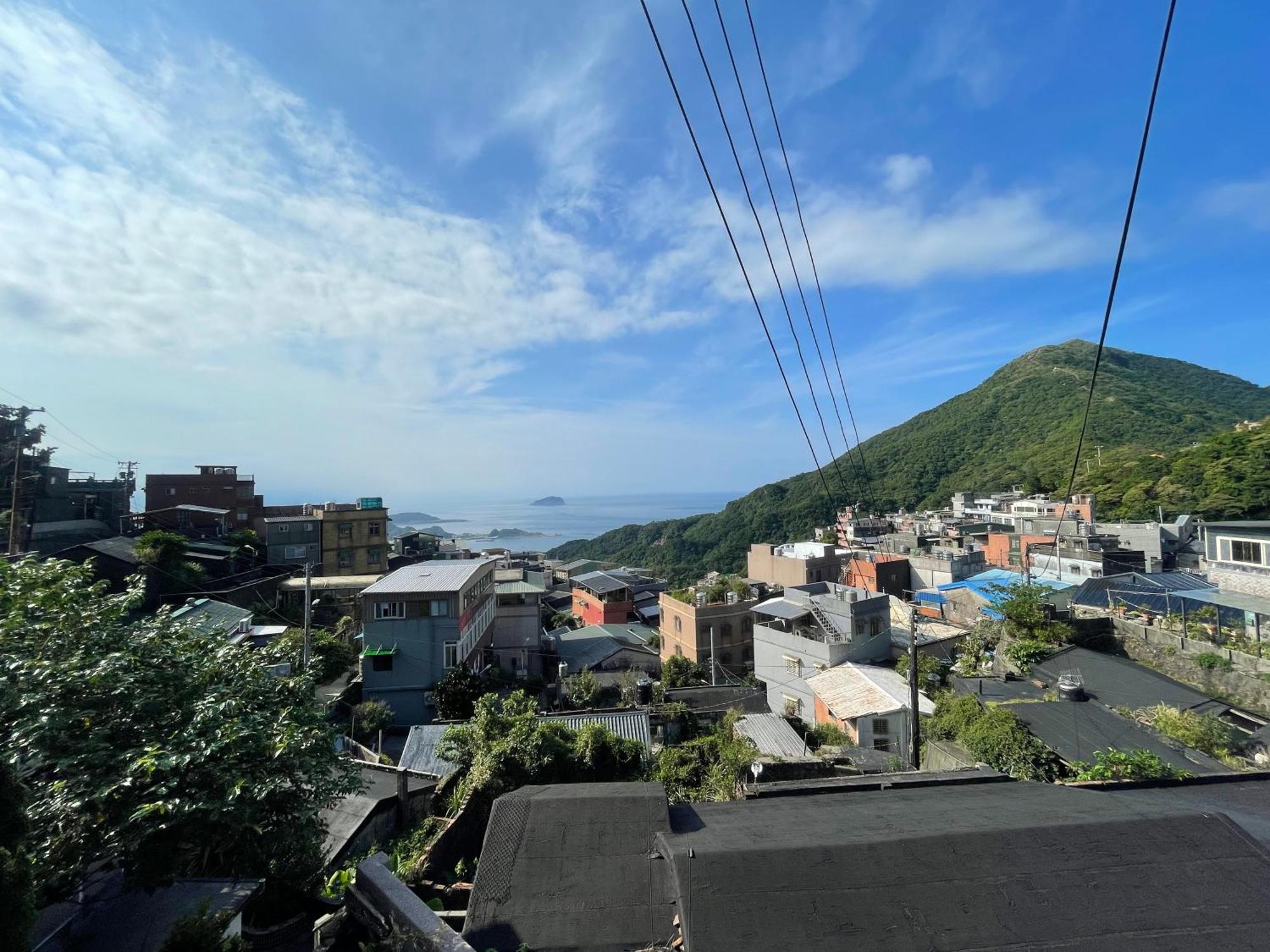 九份山海灣民宿 I 近老街 L 海景檜木房 Luaran gambar