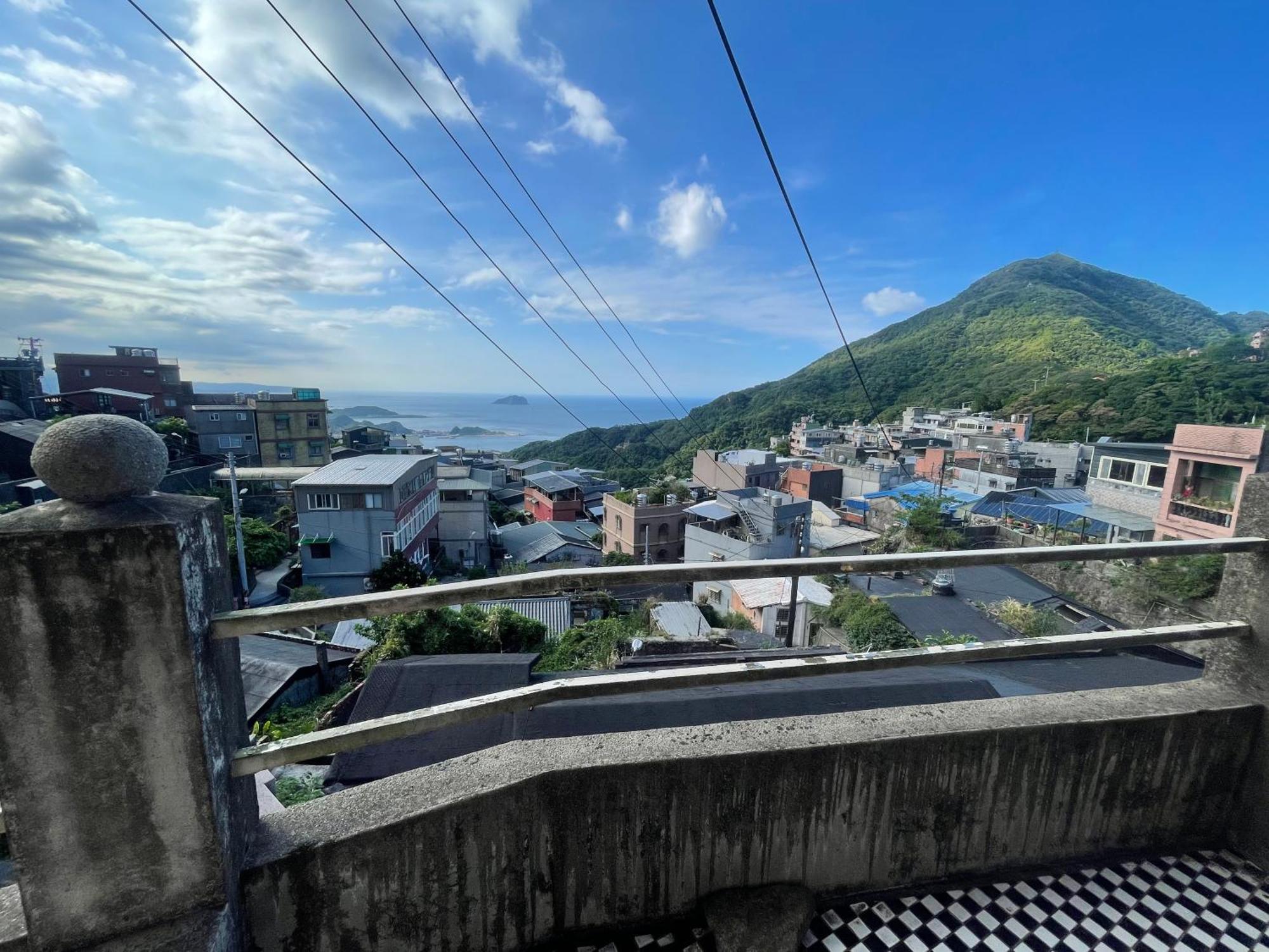 九份山海灣民宿 I 近老街 L 海景檜木房 Luaran gambar